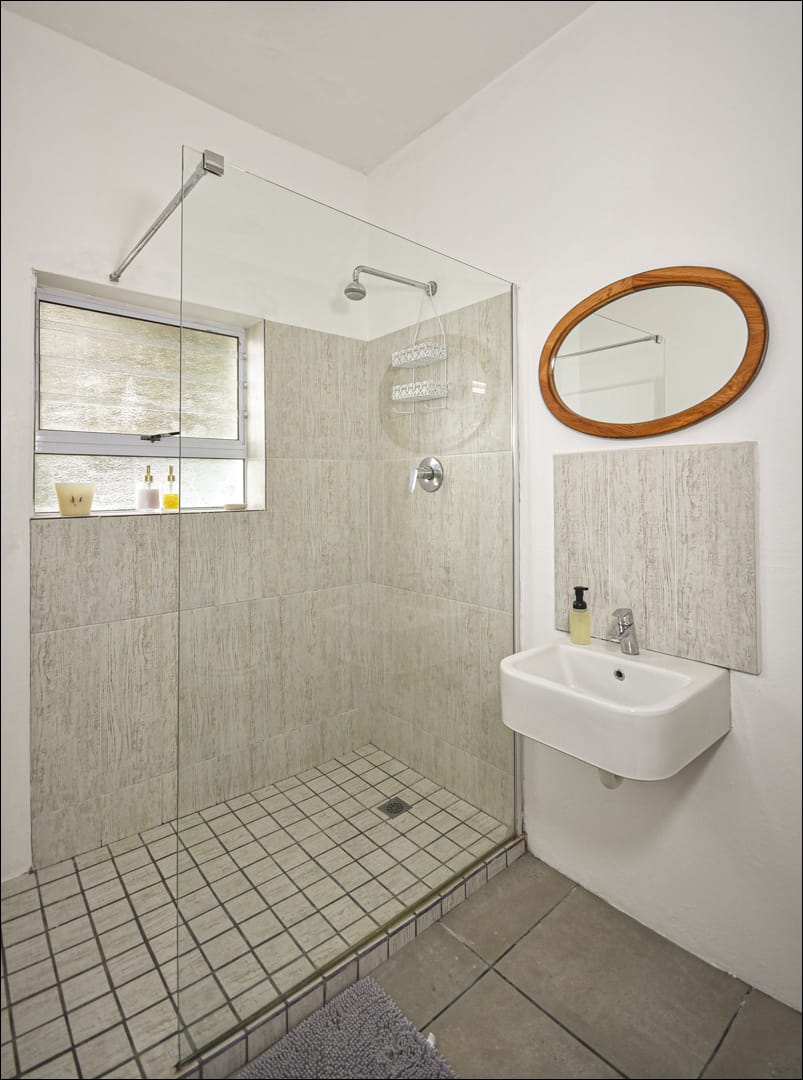 7 Bedroom Property for Sale in Stilbaai Wes Western Cape